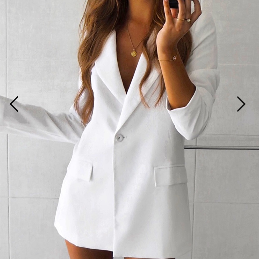 Need Want Blazer in white
